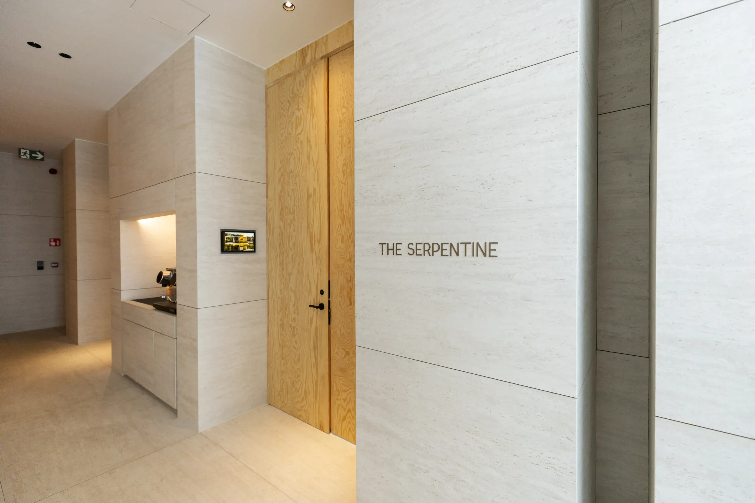 the_serpentine_radisson